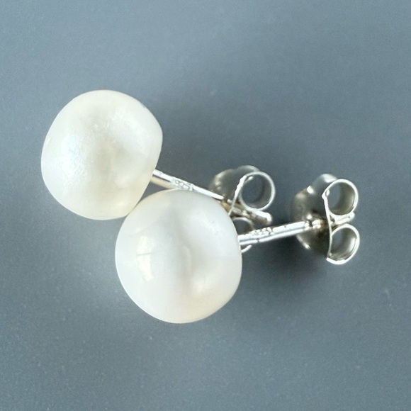 Sterling Silver Freshwater White Pearl Studs 8mm - Picture 9 of 14